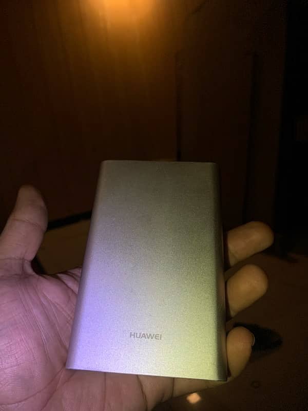 huwaei power bank 13000mAH urgent sell 3