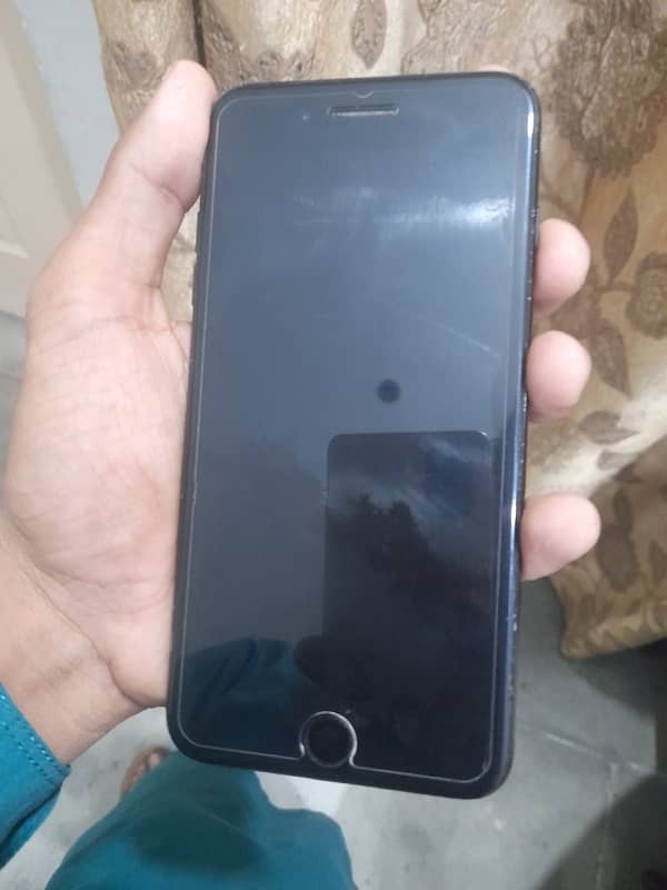 I phone 7plus 128 nonpta 5