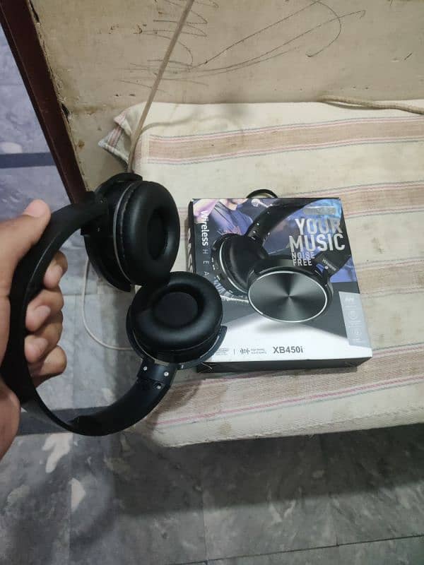 Wireless Headphones Urgent Sale 0