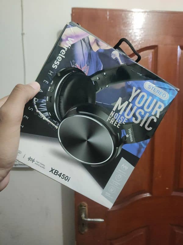 Wireless Headphones Urgent Sale 1