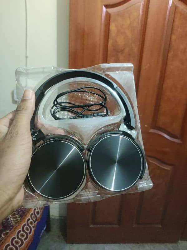 Wireless Headphones Urgent Sale 4