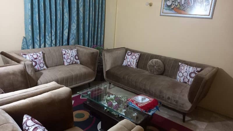 Flat for Saale Three Bed DD gulshan 10A unique classic urgent sale 10