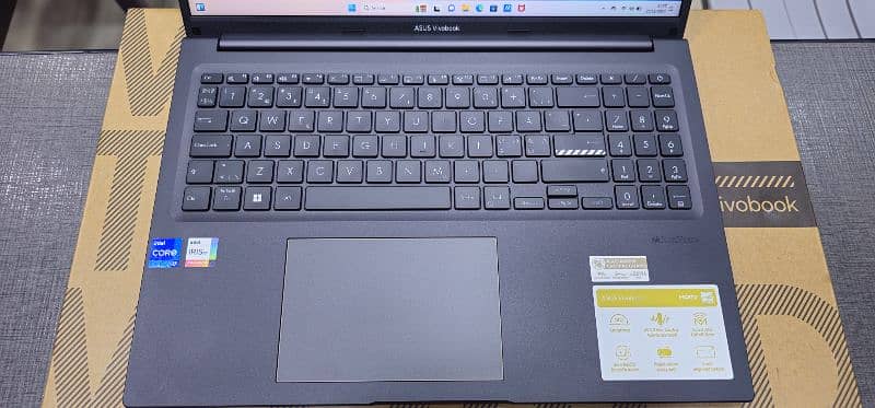 Asus Vivo Book R1605Z  core i7 12th generation 8