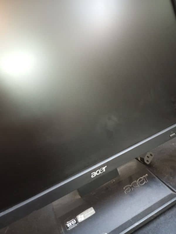 Acer led monitor like new condition 10/10 1