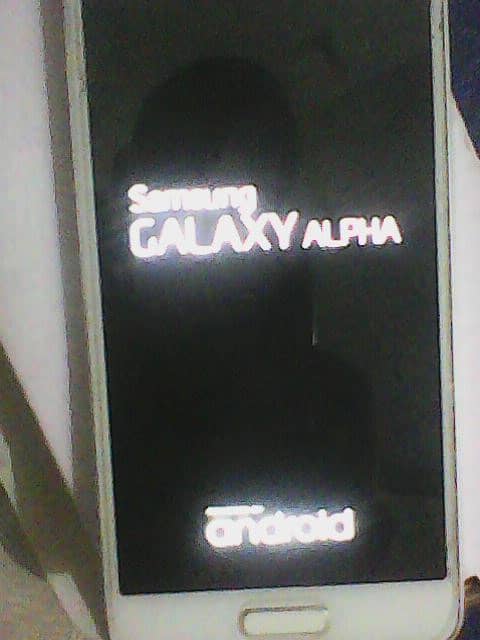 Samsung-Galaxy-Alpha-Mobile in used form. 4