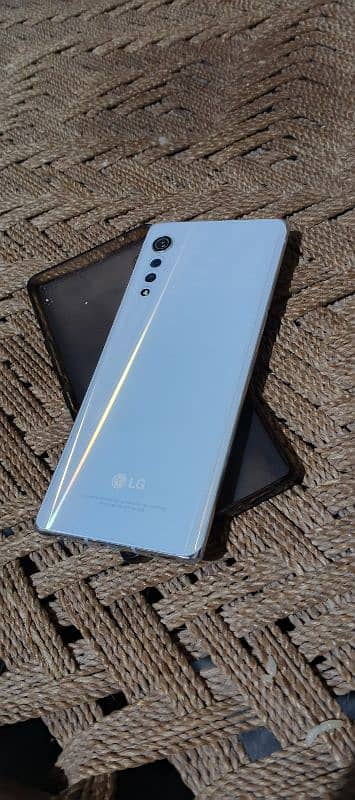 LG velvet 128gb 0