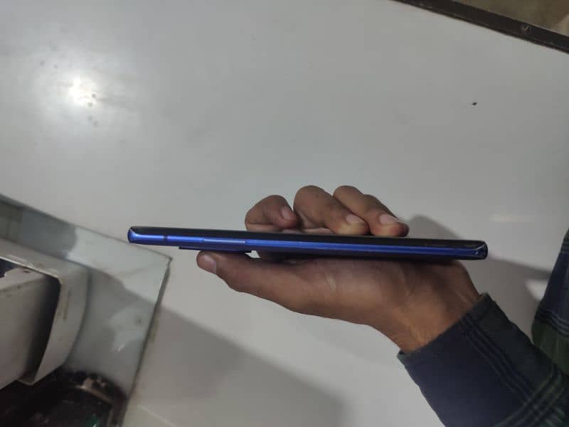 one plus 8 pro. 12/256GB read description 7