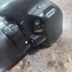 canon 200d with kit lens