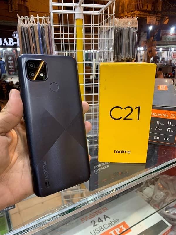 Realme C21 0