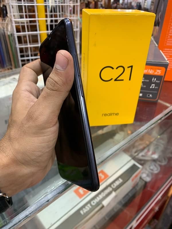 Realme C21 2