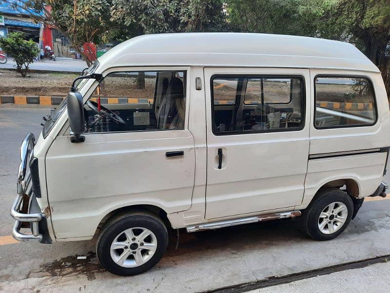 Suzuki Bolan 2014 9