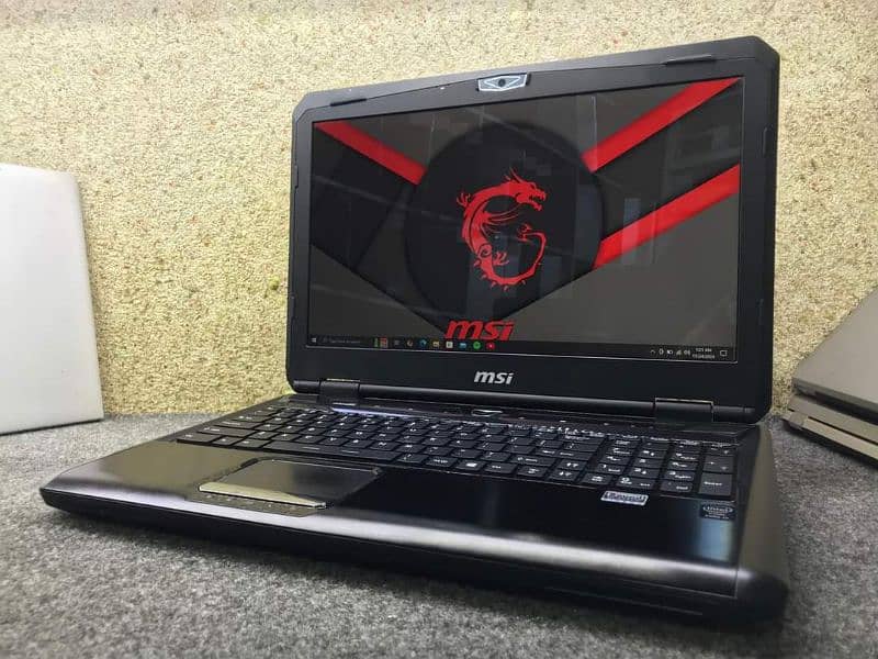 MSI ULTRA PRO GAMING LAPTOP  | i7-4810MQ (8 CPUs)  | 0