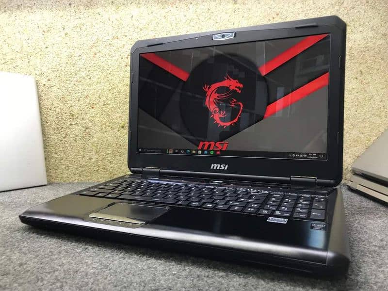 MSI ULTRA PRO GAMING LAPTOP  | i7-4810MQ (8 CPUs)  | 1