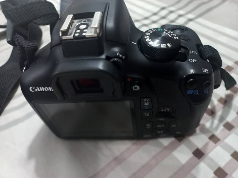 Canon EOS 1300D 0