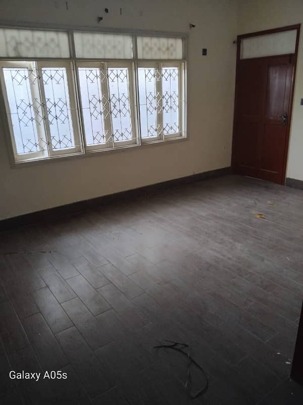 Well Mentain 3 Bed D/D For Silent Commercial Purpose Available For Rent Prime Location Gulshan-e-iqbal Block-3 0