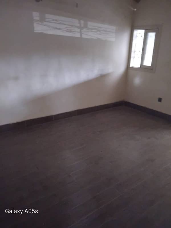 Well Mentain 3 Bed D/D For Silent Commercial Purpose Available For Rent Prime Location Gulshan-e-iqbal Block-3 4