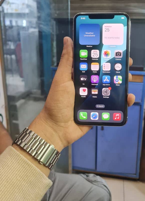 iphone 11pro max Pta aproved 2