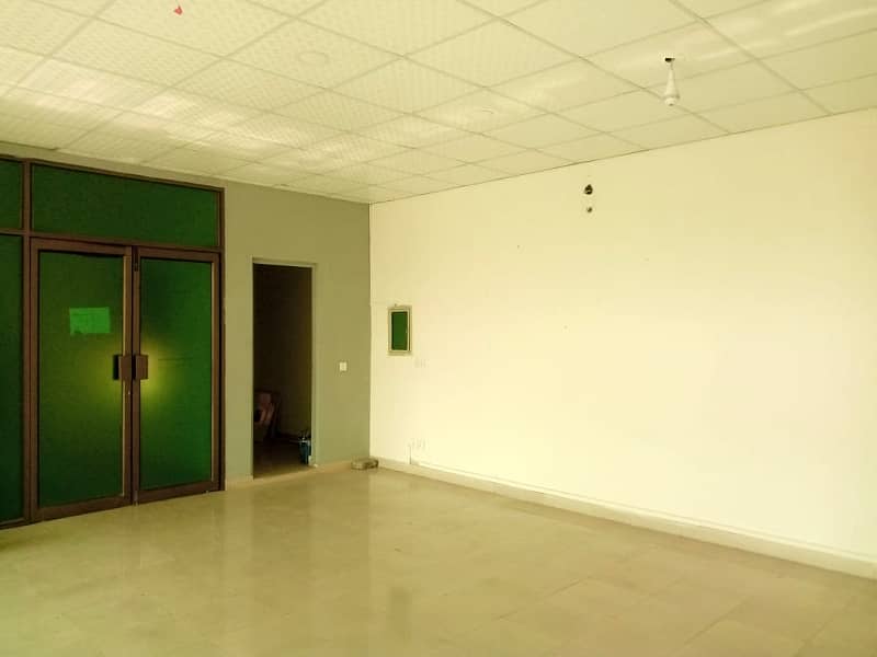 4 Marla Commercial Office for rent in DHA phase 8 3