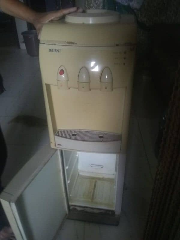 good condition water dispenser 4