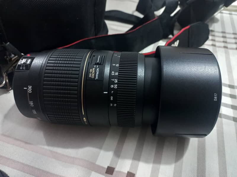 Tamron 70*300 TeleMacro Canon mount 1