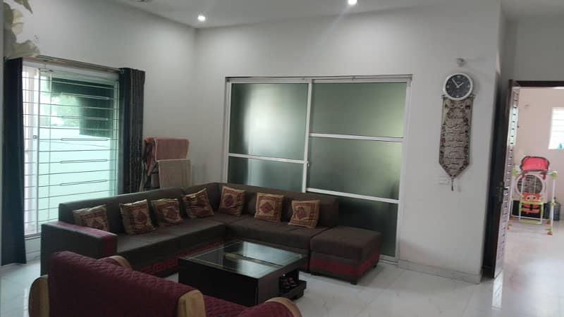 Kanal Upper Portion For Rent 5