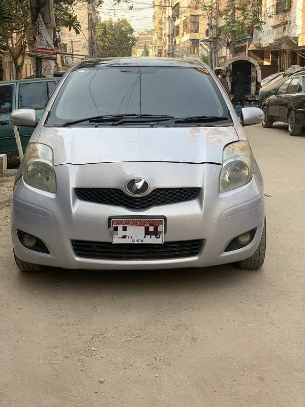 Toyota Vitz 2010 3