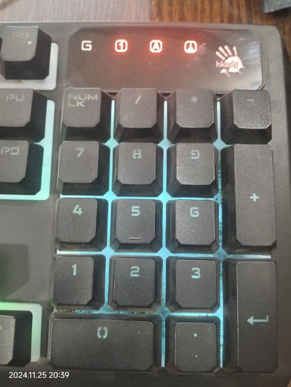 Bloody B1700 Gaming Keyboard 2