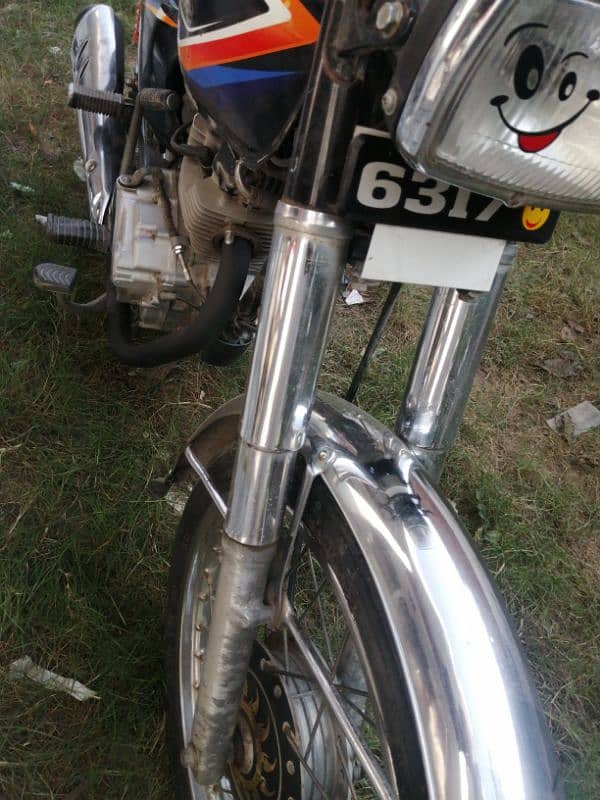 honda 125cc bhai kami ho jy gi bkaya contact kr la  03191162097 Wh 1