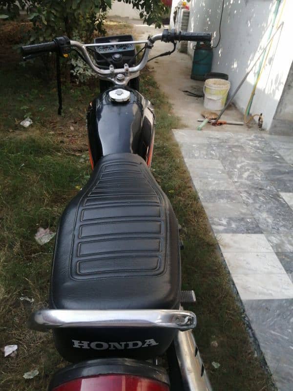 honda 125cc bhai kami ho jy gi bkaya contact kr la  03191162097 Wh 5