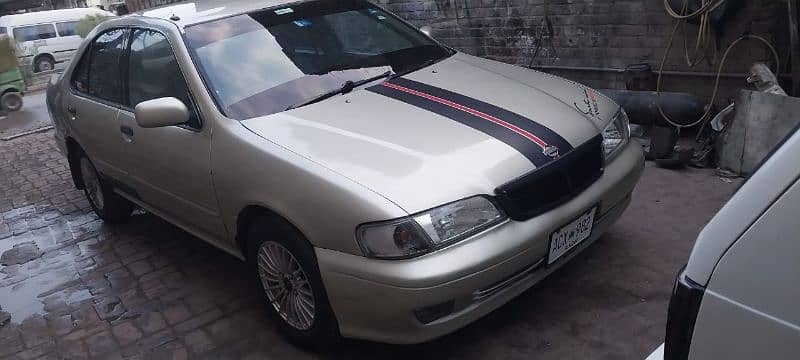 Nissan Sunny 2000 2