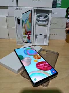 Samsung a71 8GB RAM 128 GB RAM full box