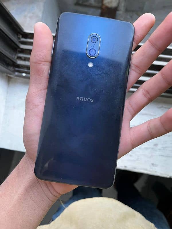 Aquos zero 2 3