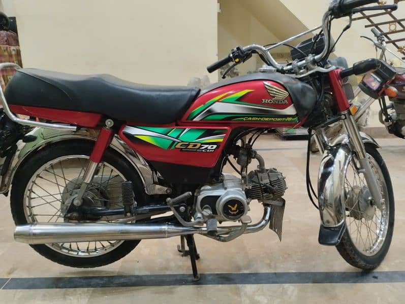 HONDA CD 70 model 2022 RED colour 1