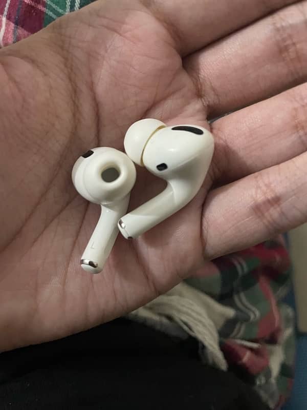 Airpods Pro (1st gen) 9