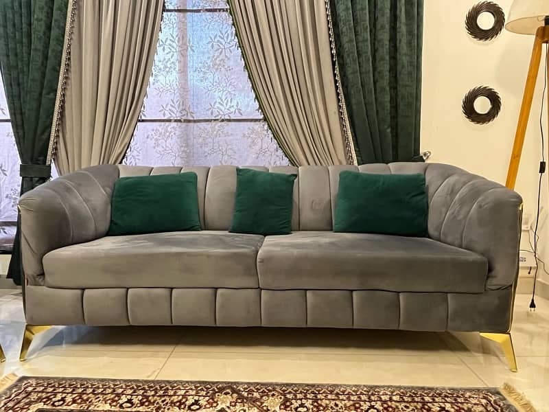 Sofa Set with Curtains 5