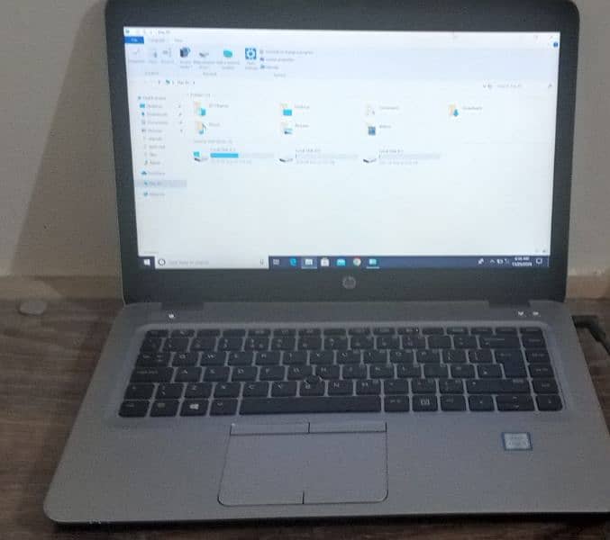 Hp laptop 840 g3 1