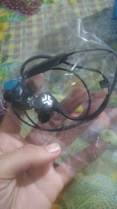 J lab Audio fit sports 3 wired earbuds 1