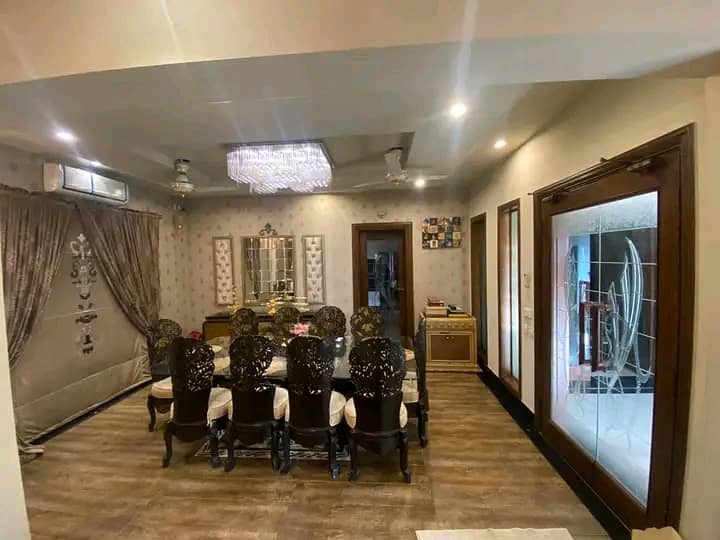 Most Luxurious 2 Kanal Classical Furnished Bungalow For Sale With Full Basement Pool And Home Theater Near Park In Phase 4 20