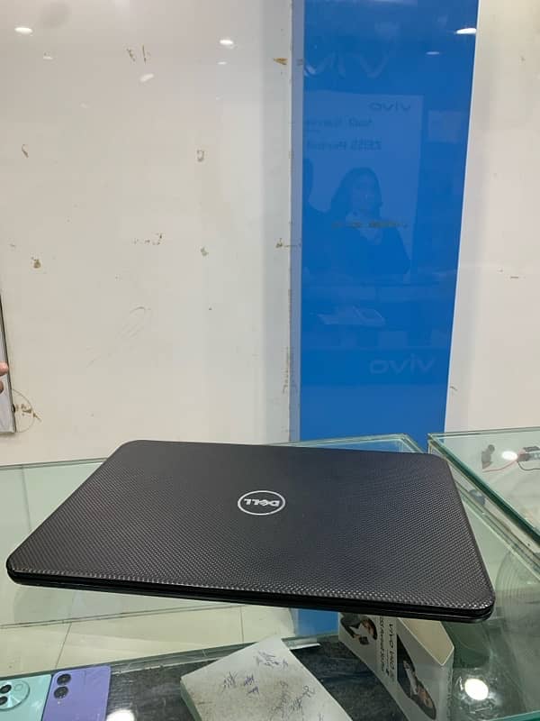 Dell Inspiron 3521 2