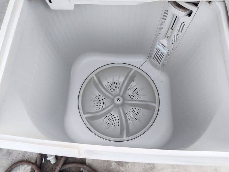 Haier twin tub washing machine 0