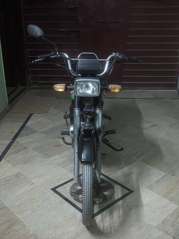 Honda CD-70 2021 for sale. first onwer bike. CPLC clear. Black Colour 0