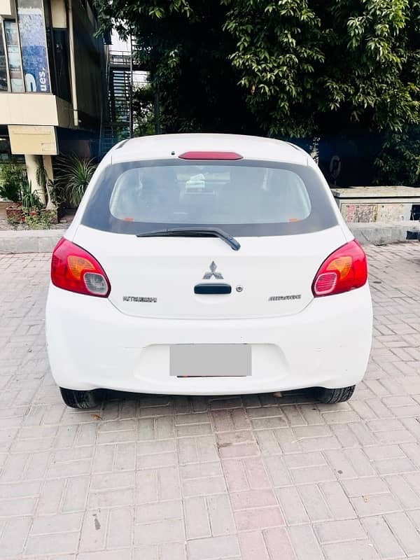 Mitsubishi Mirage 2014 0