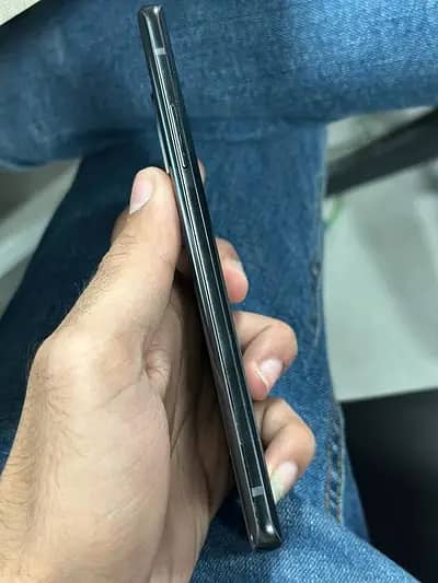 Oneplus 8 DualSim Pta Approved 8/128 back glass minor crack line 1