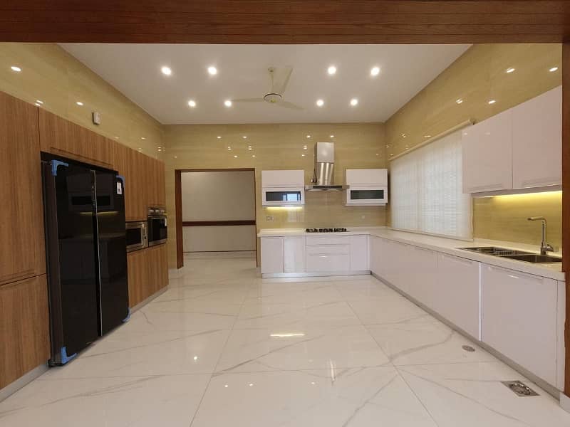 Beautiful Designer House For Rent 3