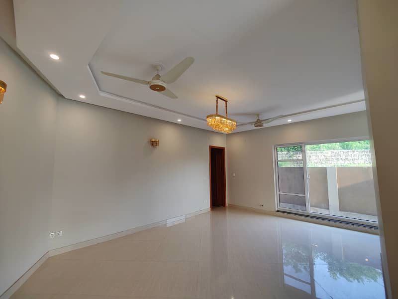 Beautiful Designer House For Rent 0