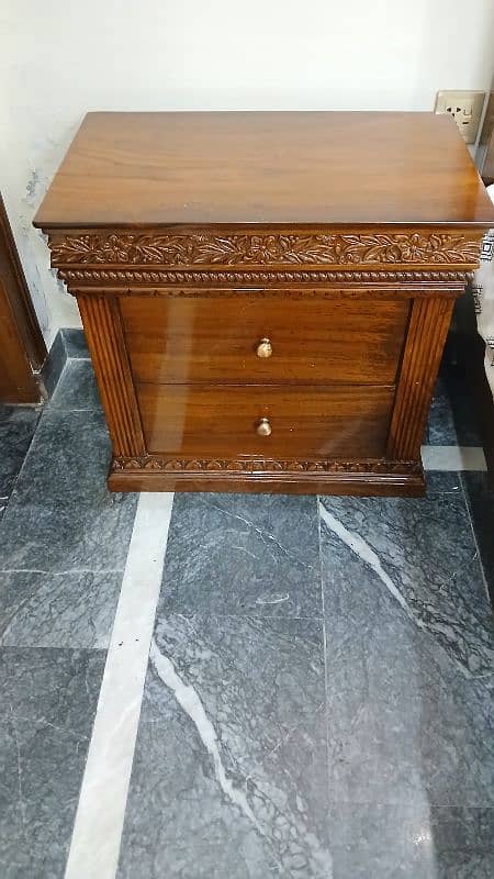 Wooden Bed, Side Table and Dressing Table. 8