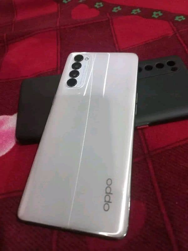 oppo Reno 4 pro edge 1