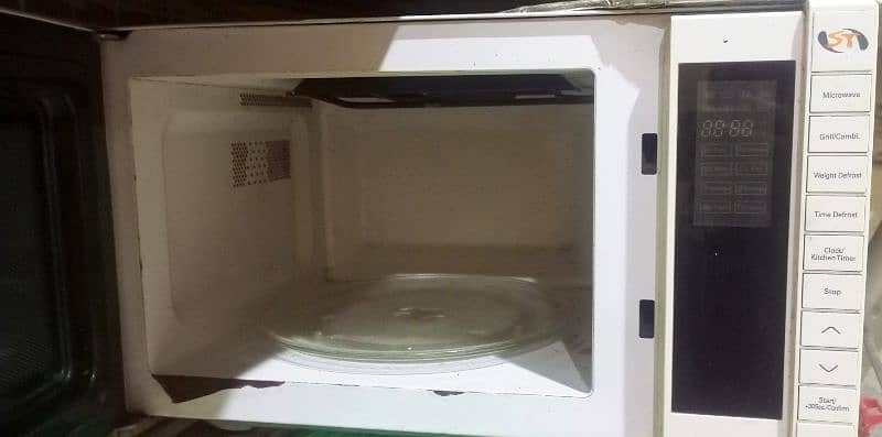 Urgent sale of microwave oven 1