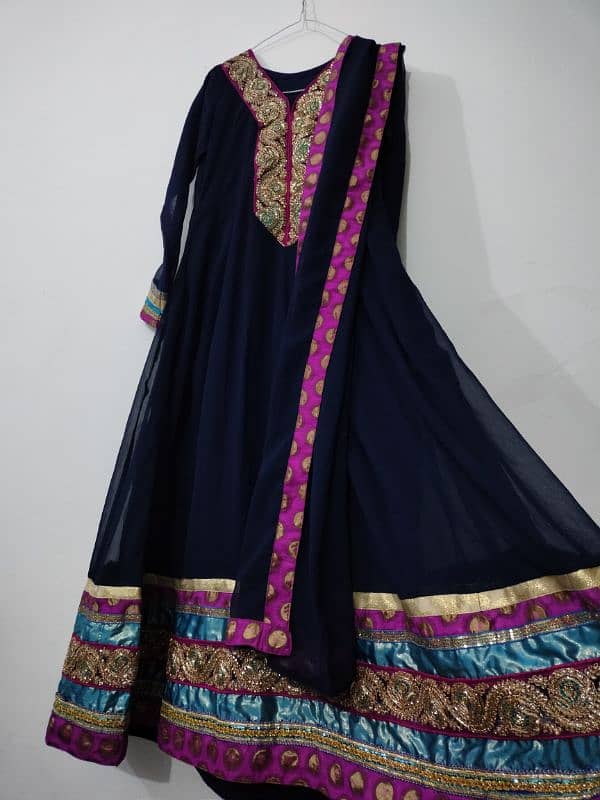 Formal dresses, lehenga, kalidar, maxi, saree. 0