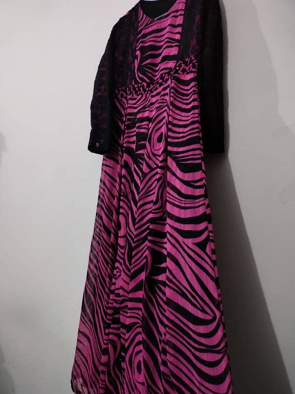 Formal dresses, lehenga, kalidar, maxi, saree. 7